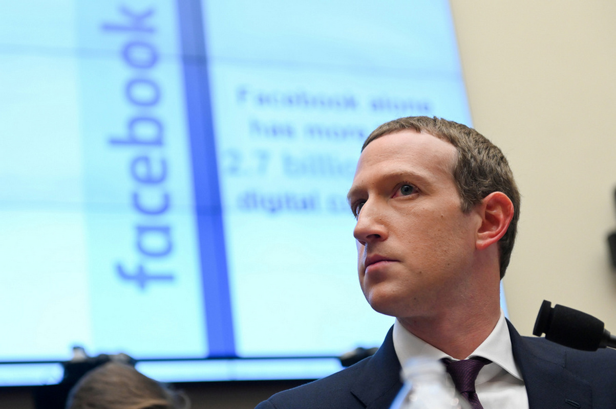 Ночью надо спать: Meta введет для подростков в США лимит использования Instagram и Facebook