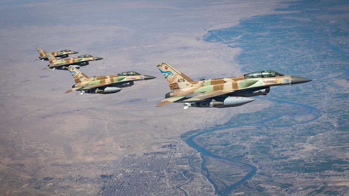 Одиннадцатая волна атак и уничтожение ракетных установок в Иране крупным планом