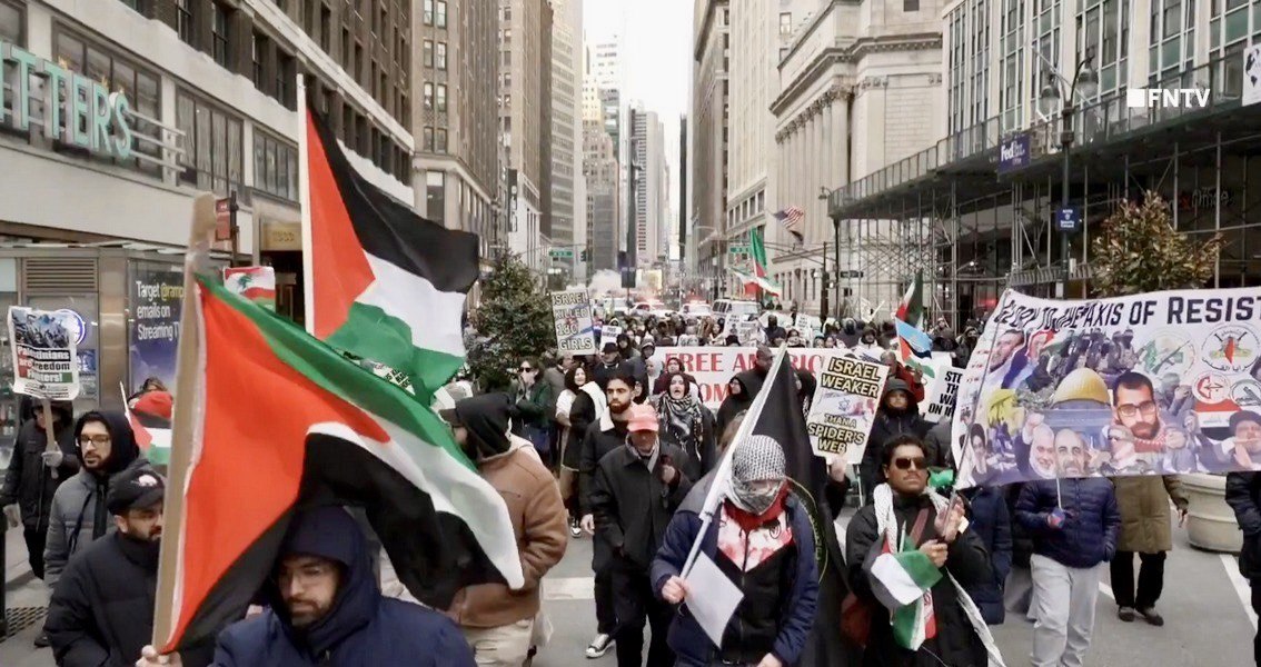 "Смерть Израилю и Америке": на митингах в США прозвучали шокирующие лозунги