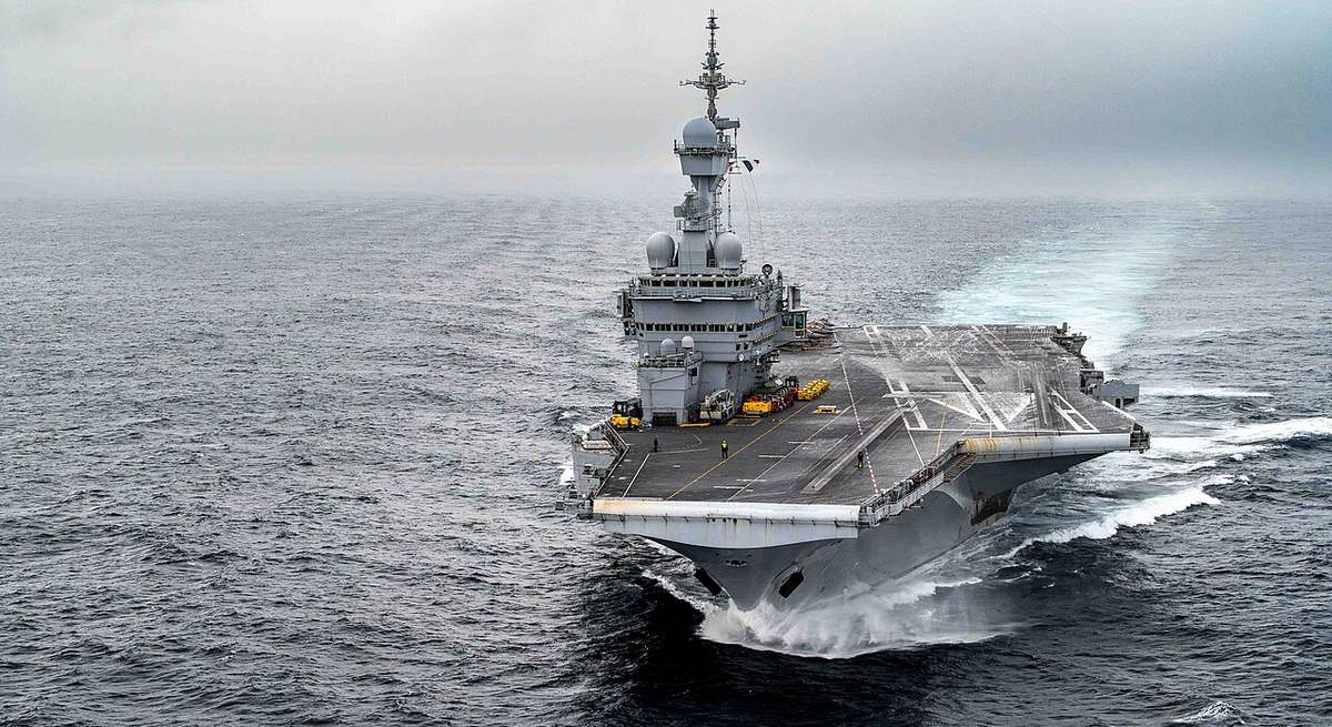 Фитнес-трекер французского моряка раскрыл военную тайну