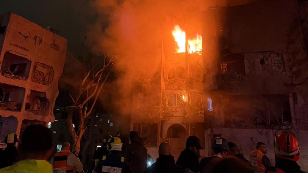 450 кг смерти: прямое попадание в Араде - много раненых