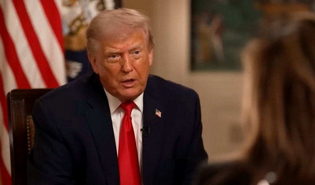 Трамп приостановил операцию в Ормузском проливе и объяснил – почему