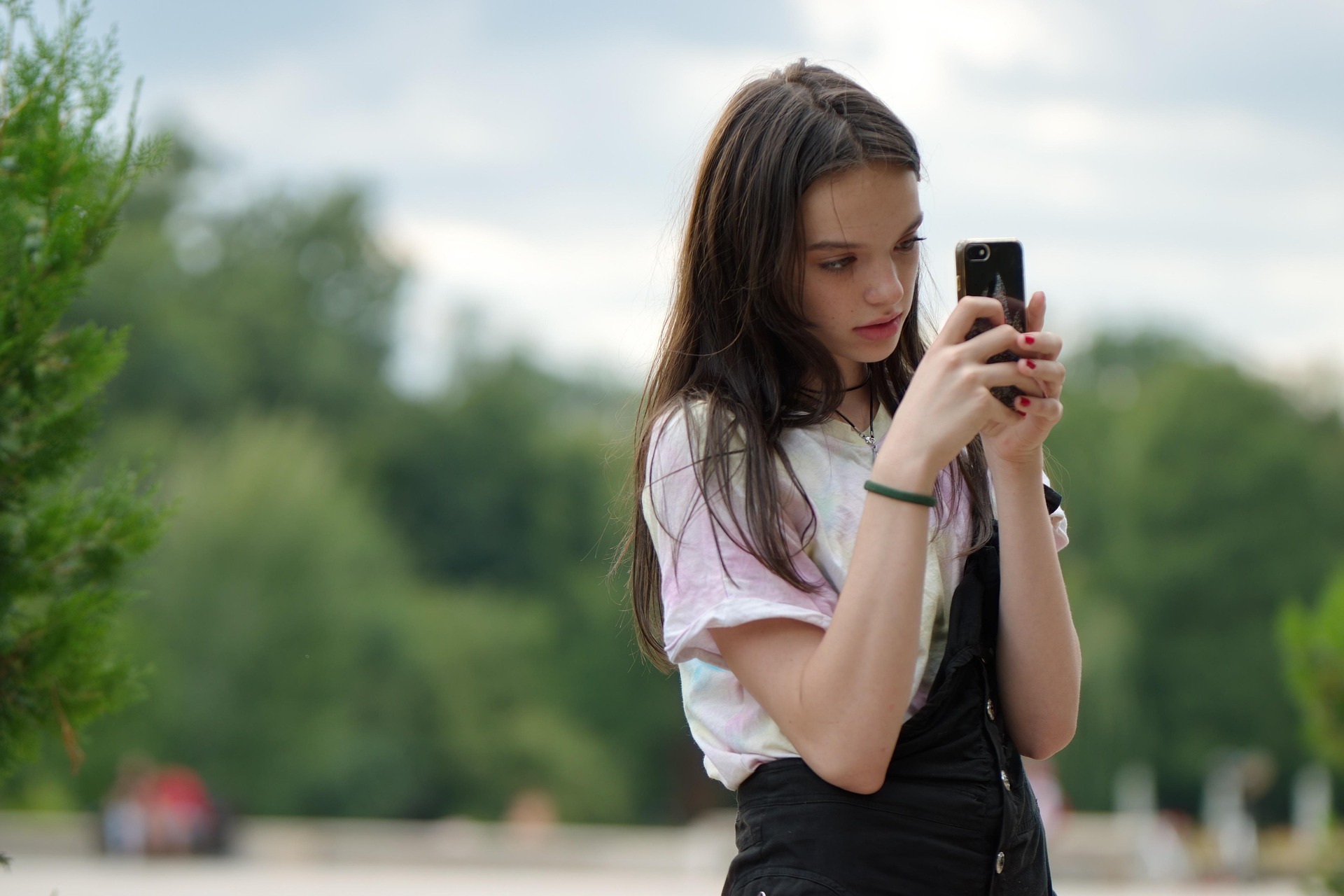 Скандал: 14-летних девочек не пустили на каяки - одеты недостаточно скромно. Родители в ярости