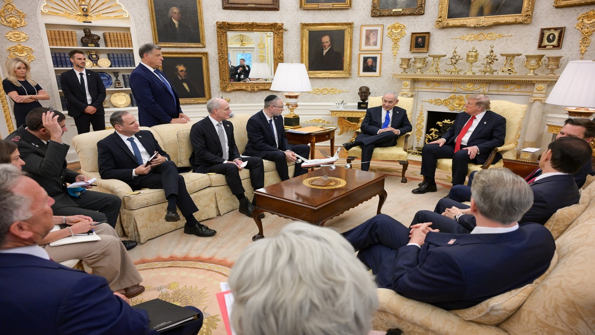 Нетаниягу: "Это был один из лучших разговоров с президентом Трампом"