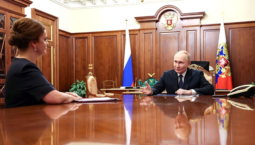 Путин подарил высокие должности племяннице и сыну бывшего директора СВР