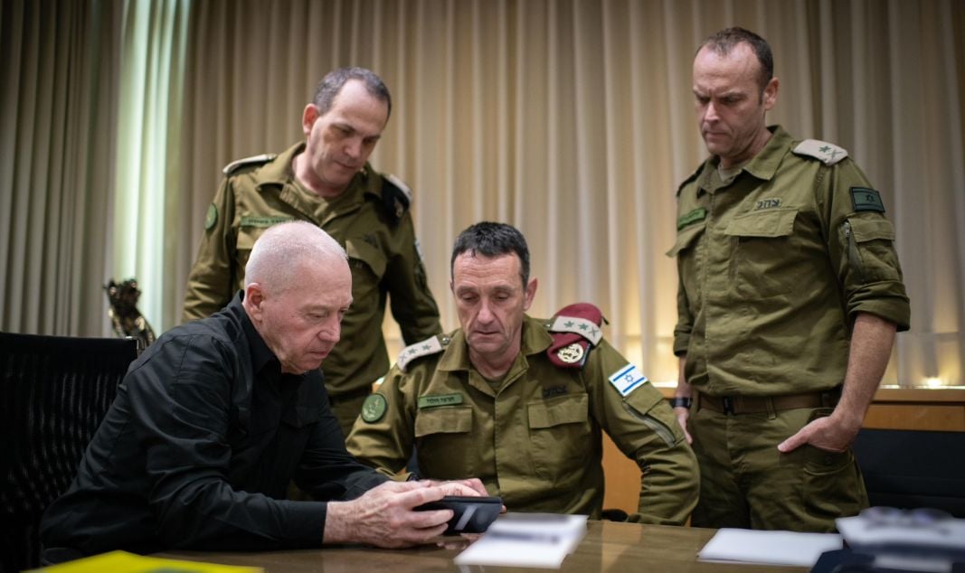 Разговорчики в строю: опубликованы переговоры армейского командования в ночь на 7 октября