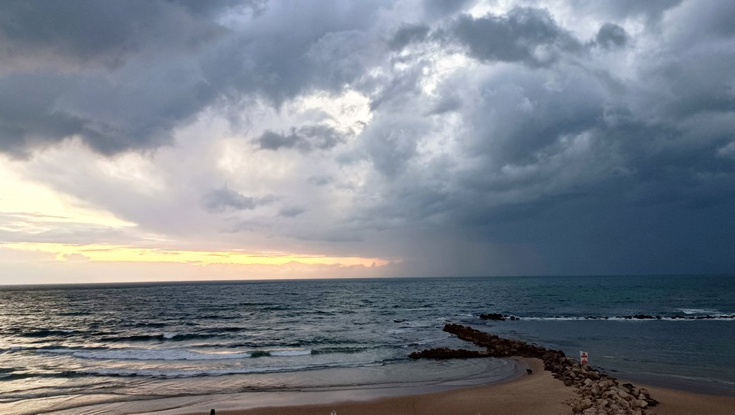 Погода в Израиле на пятницу: все еще "обстрельная"