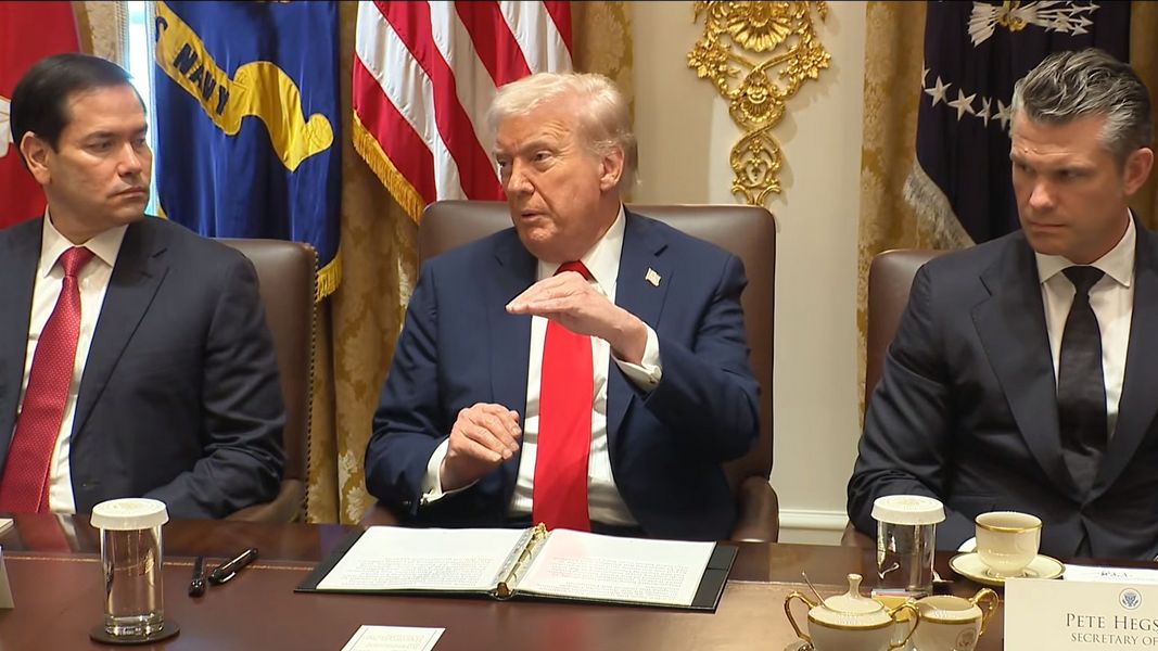 Стресс-тест для Мадуро: министр войны США объявил об операции "Южное копье"