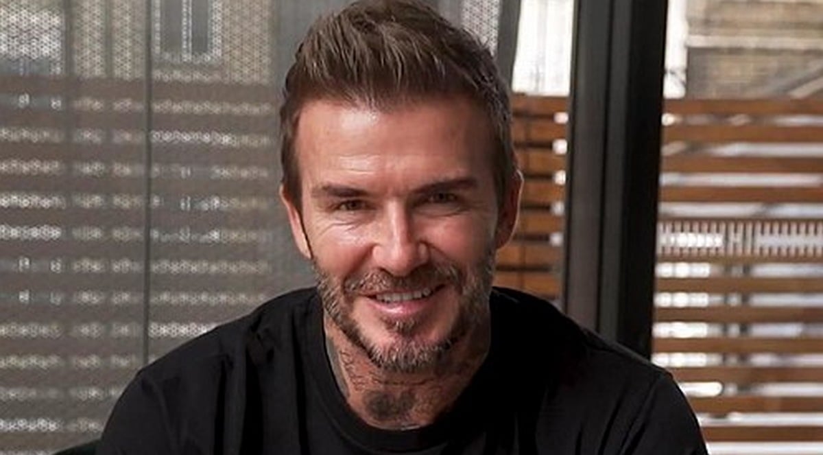 За заслуги перед обществом: известного футболиста посвятили в рыцари. ВИДЕО