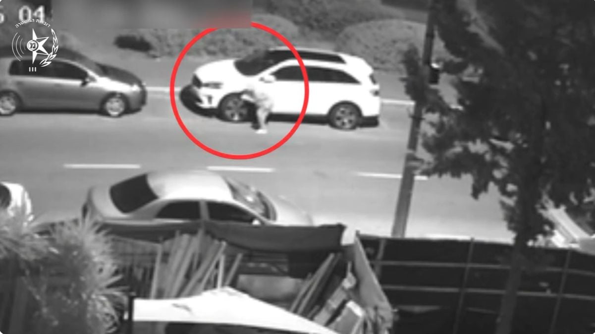 Месть пешехода: в Хайфе поймали серийную истребительницу шин