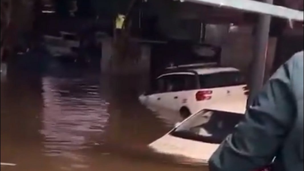 Первые дожди: Израиль потек и зашатался