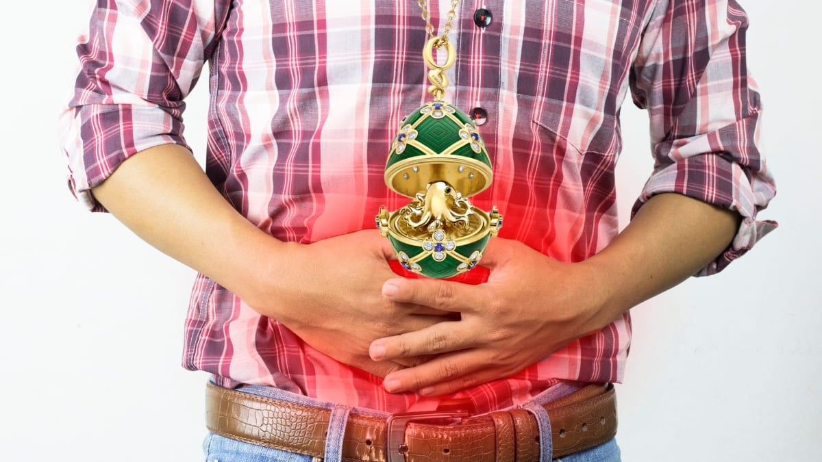 Хотел вынести, но теперь вынужден снести: вор проглотил яйцо Фаберже