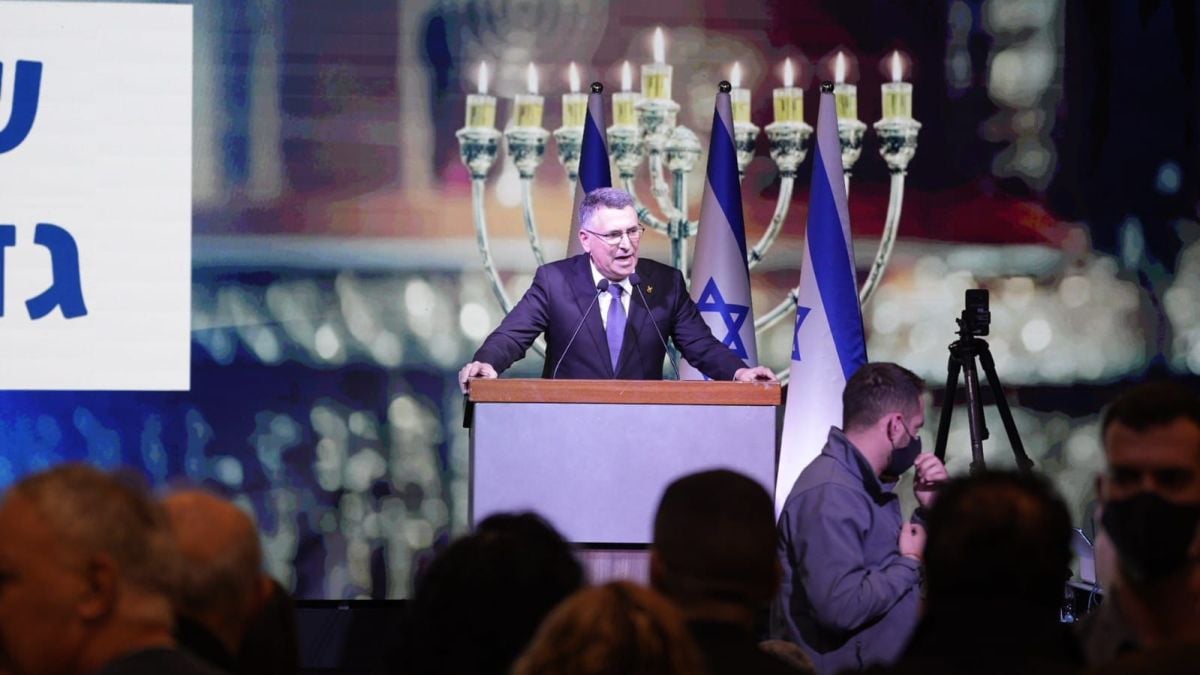 Выборы близко: блудный Саар громит оппозицию и хвалит Нетаниягу