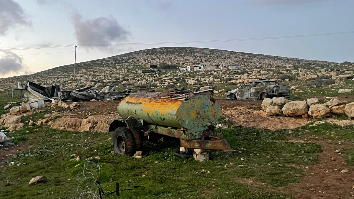 Палестинцы обидели пастуха в Гуш-Эционе - ему на помощь пришли два вооруженных поселенца